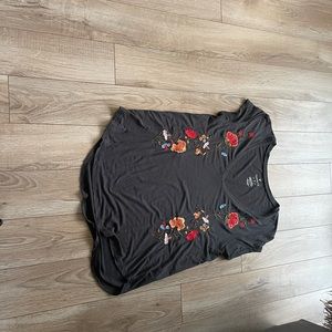 Embroidery tshirt